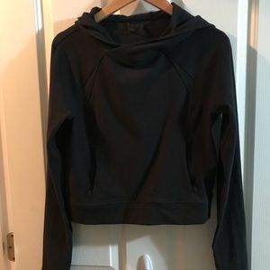 Cropped lululemon hoodie